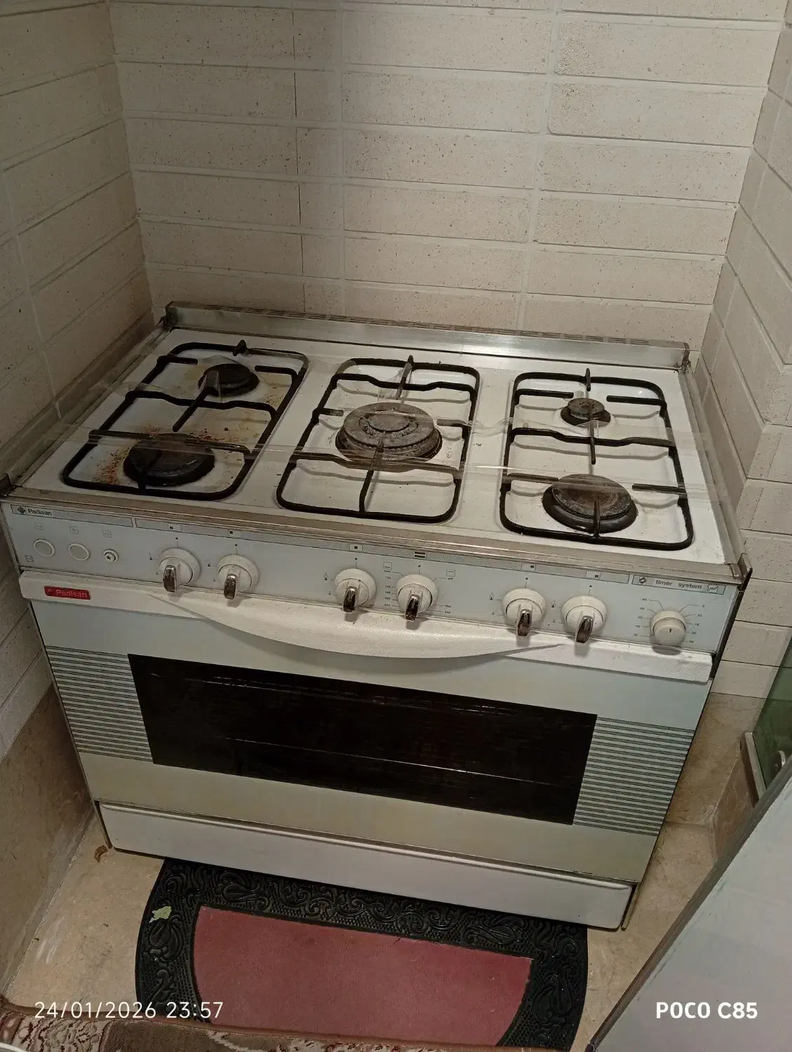 فروش اجاق گاز فر دار جوجه گردان پادیسان پنج شعله .|اجاق گاز و لوازم برقی پخت‌وپز|اصفهان, شیخ اشراق|دیوار