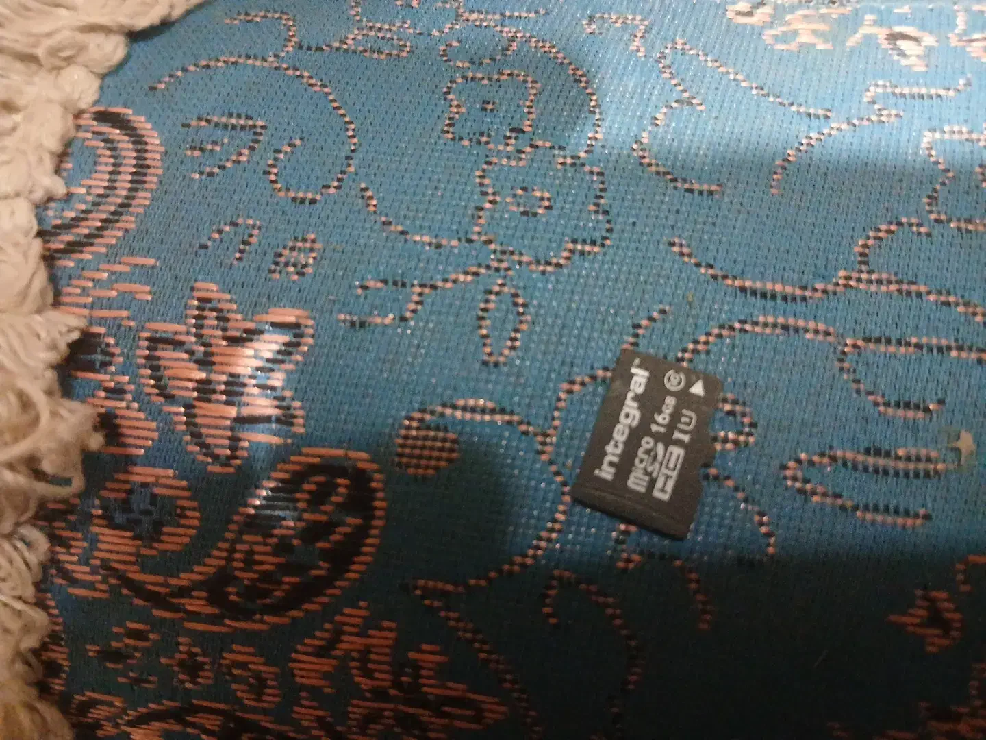 یک عدد رم میکرو|لوازم جانبی موبایل و تبلت|اهواز, شهرک اندیشه|دیوار