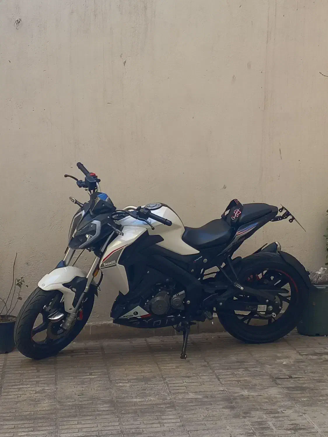 بنلی ۱۸۰|موتورسیکلت|کرج, اصفهانی‌ها|دیوار