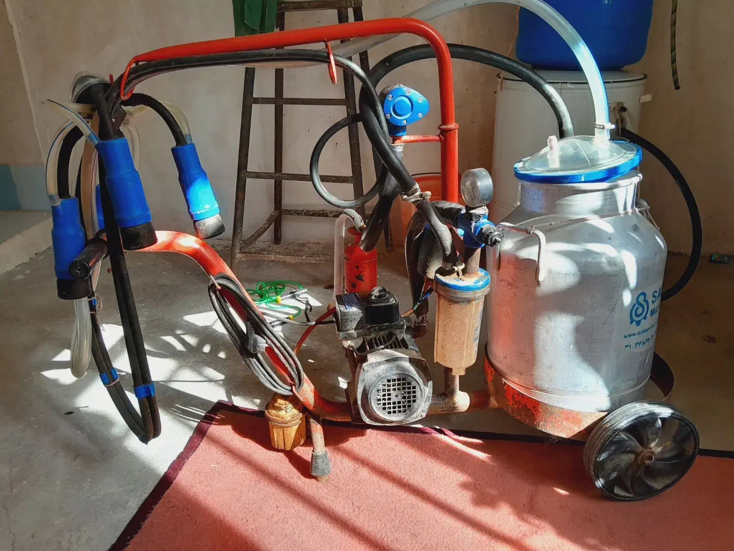 گاو دوش|ابزارآلات|جوانرود, |دیوار