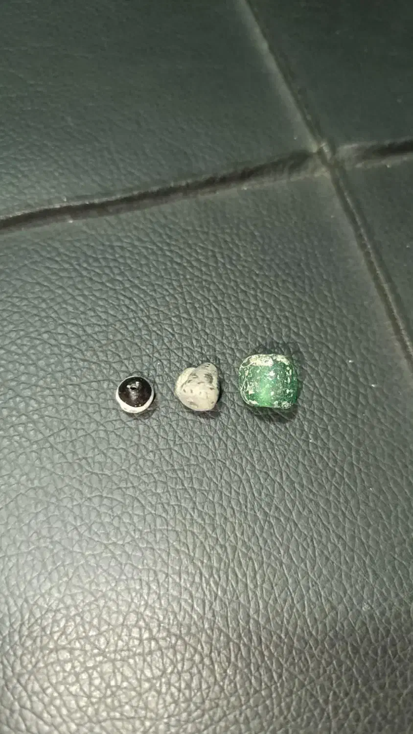 مهره و اشیا قدیمی|کلکسیون اشیاء عتیقه|ایذه, |دیوار