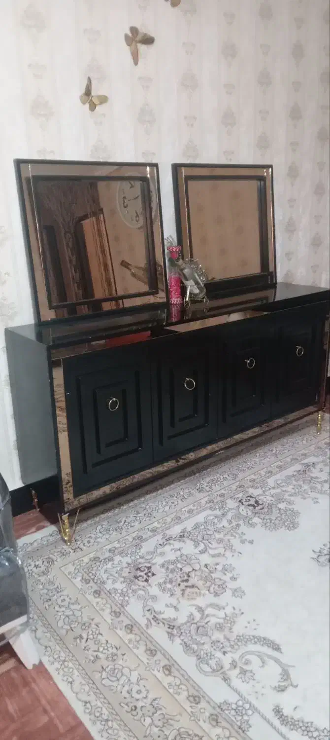 زیر تلویزیونی و میز کنسول|بوفه، ویترین، کنسول|بروجرد, |دیوار