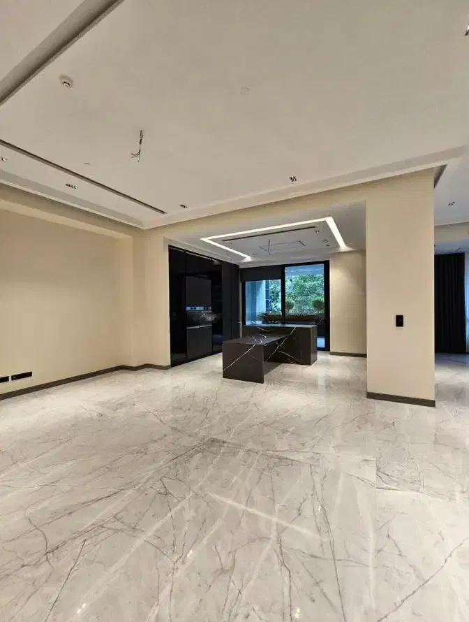 ۳۰۰ متری/ مادی نیاصرم/ ویو مشجر/ اعیانی/ خاص پسند|فروش آپارتمان|اصفهان, باغ کاران|دیوار