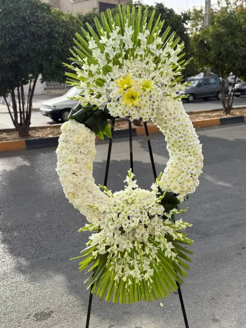 گل فروش و تزیین کار|گل و گیاه طبیعی|شیراز, زرهی|دیوار