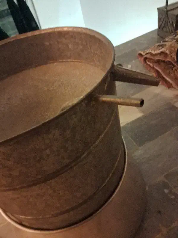 نی گازان یا گلاب گیر|ظروف پخت‌وپز|تبریز, |دیوار