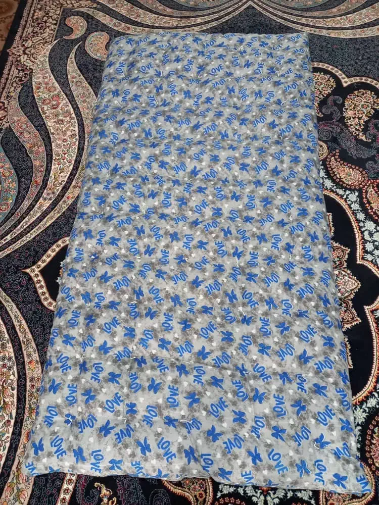 تشک|رختخواب، بالش، پتو|تاکستان, |دیوار