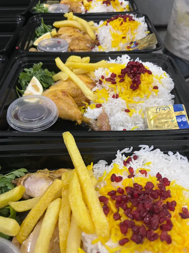 اولین کترینگ تخصصی غذای سازمانی و سفارشات در قم|خدمات پذیرایی، مراسم|قم, نخودی|دیوار