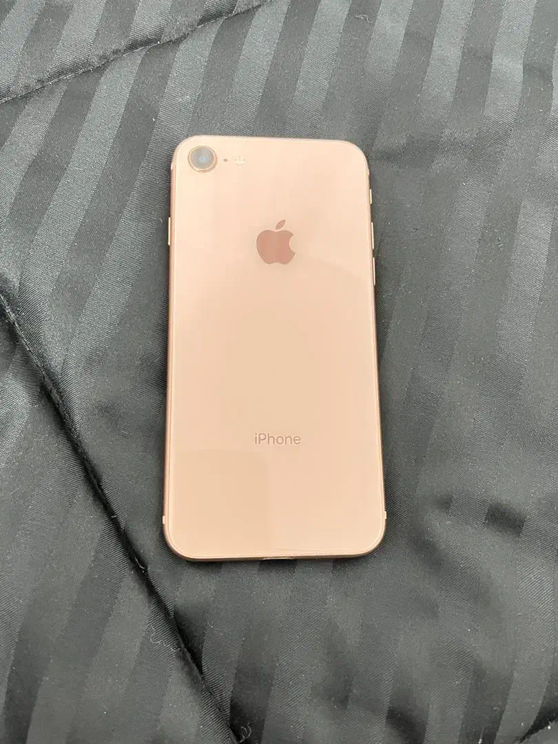 آیفون۸ apple iphone8 معاوضه|موبایل|کهک, |دیوار