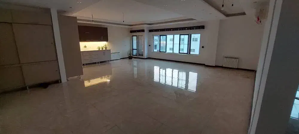 اجاره آپارتمان ۱۵۰ متر بهترین لوکیشن خیابان هراز|اجارهٔ آپارتمان|آمل, |دیوار