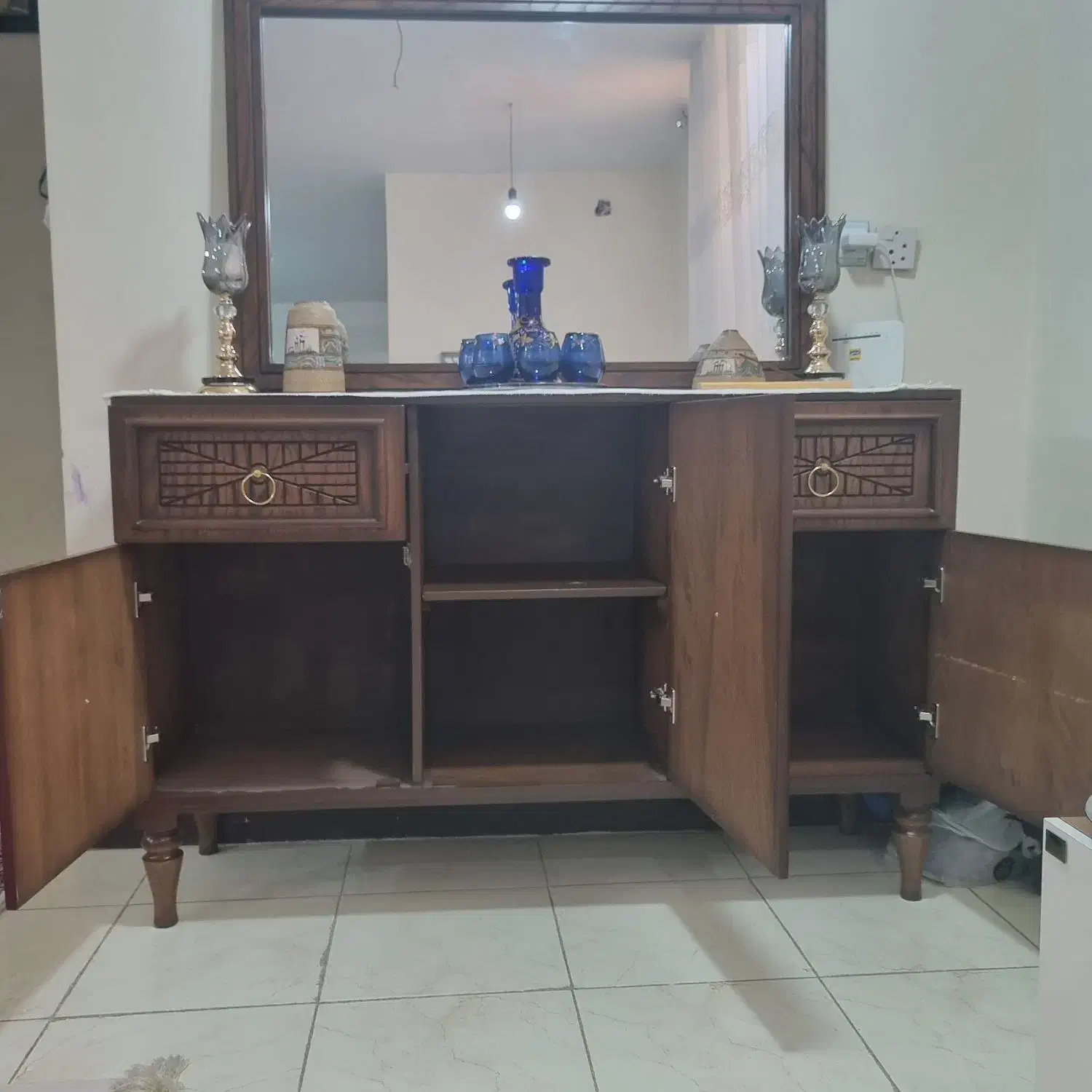 کنسول و آینه|بوفه، ویترین، کنسول|خرمشهر, |دیوار
