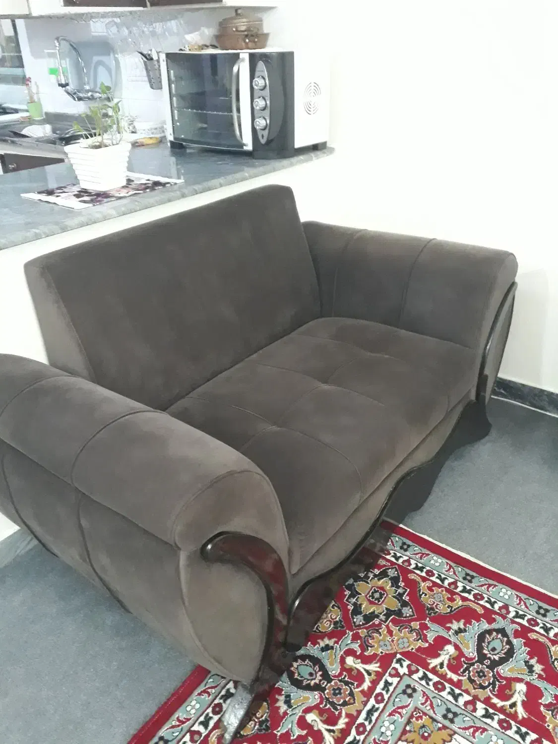 مبل چهار نفر با اسفنجی سفت وتمیز|مبلمان خانگی و میز عسلی|بابل, |دیوار