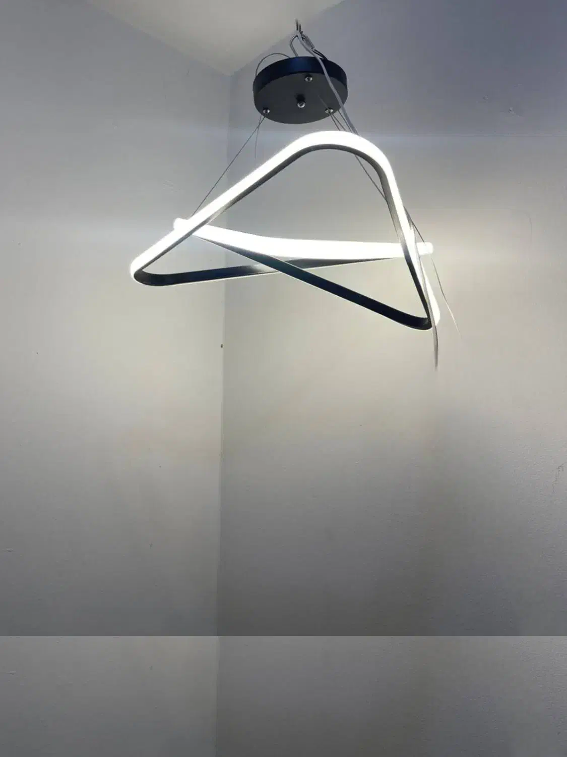 لوستر اتاق خواب سرویس خواب ماشین|لوستر و چراغ آویز|اهواز, ۳۰ متری|دیوار