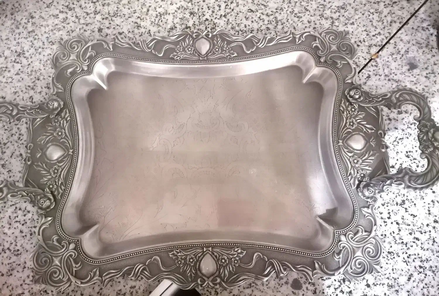 سینی سیلور|ظروف سرو و پذیرایی|قم, باغ شریفی|دیوار