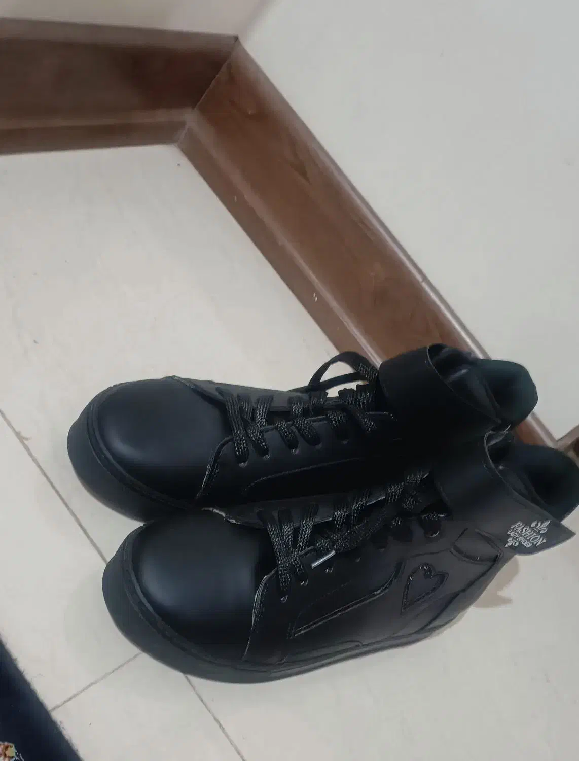 کفش|کیف، کفش، کمربند|اصفهان, ملک‌شهر|دیوار