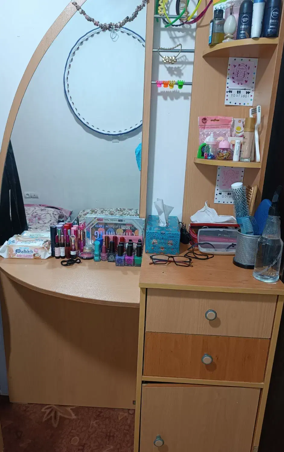میز آرایشی|تخت و سرویس خواب|بندرعباس, |دیوار