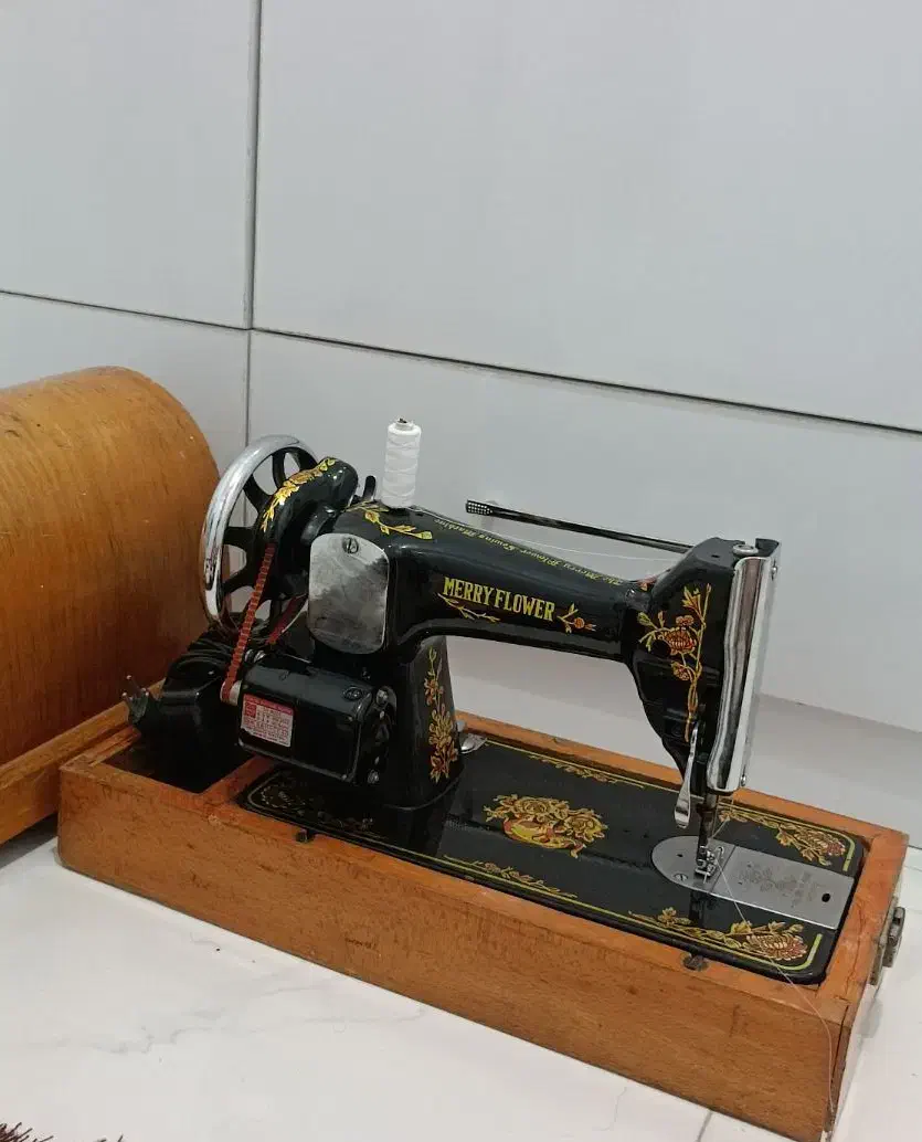 چرخ خیاطی|چرخ خیاطی و ریسندگی|رشت, دروازه لاکان|دیوار