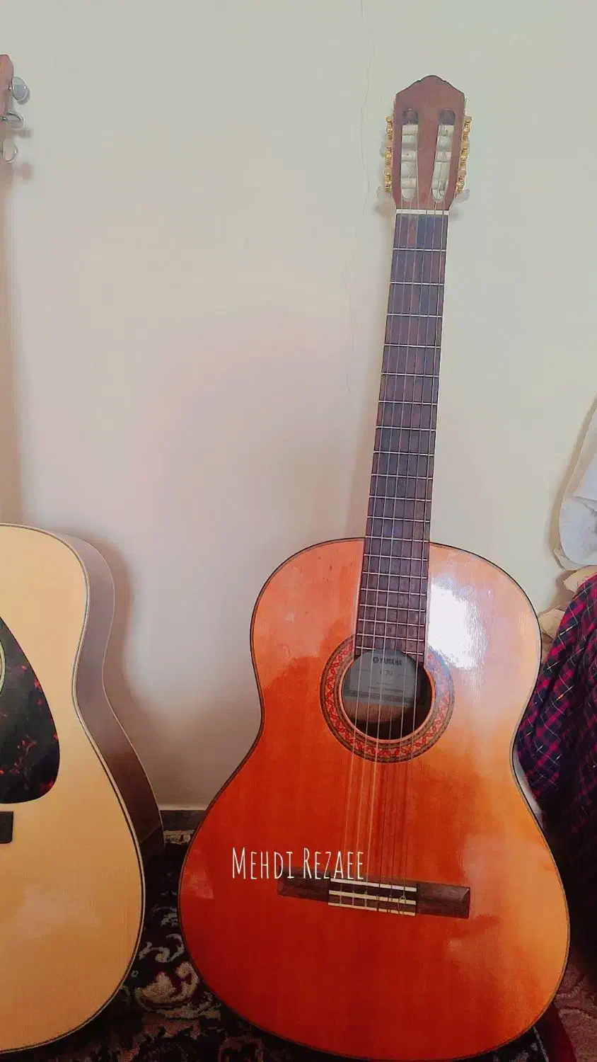 گیتار یاماها و اکوستیک|گیتار، بیس، امپلیفایر|خمینیشهر, |دیوار