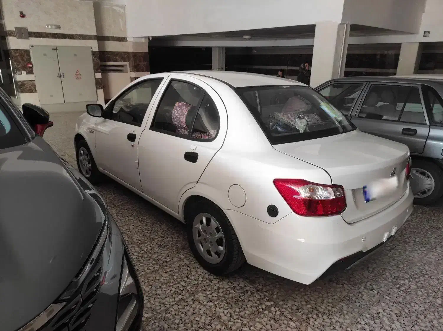 ساینا دوگانه فابریک درحد|خودرو سواری و وانت|فولادشهر, B4|دیوار