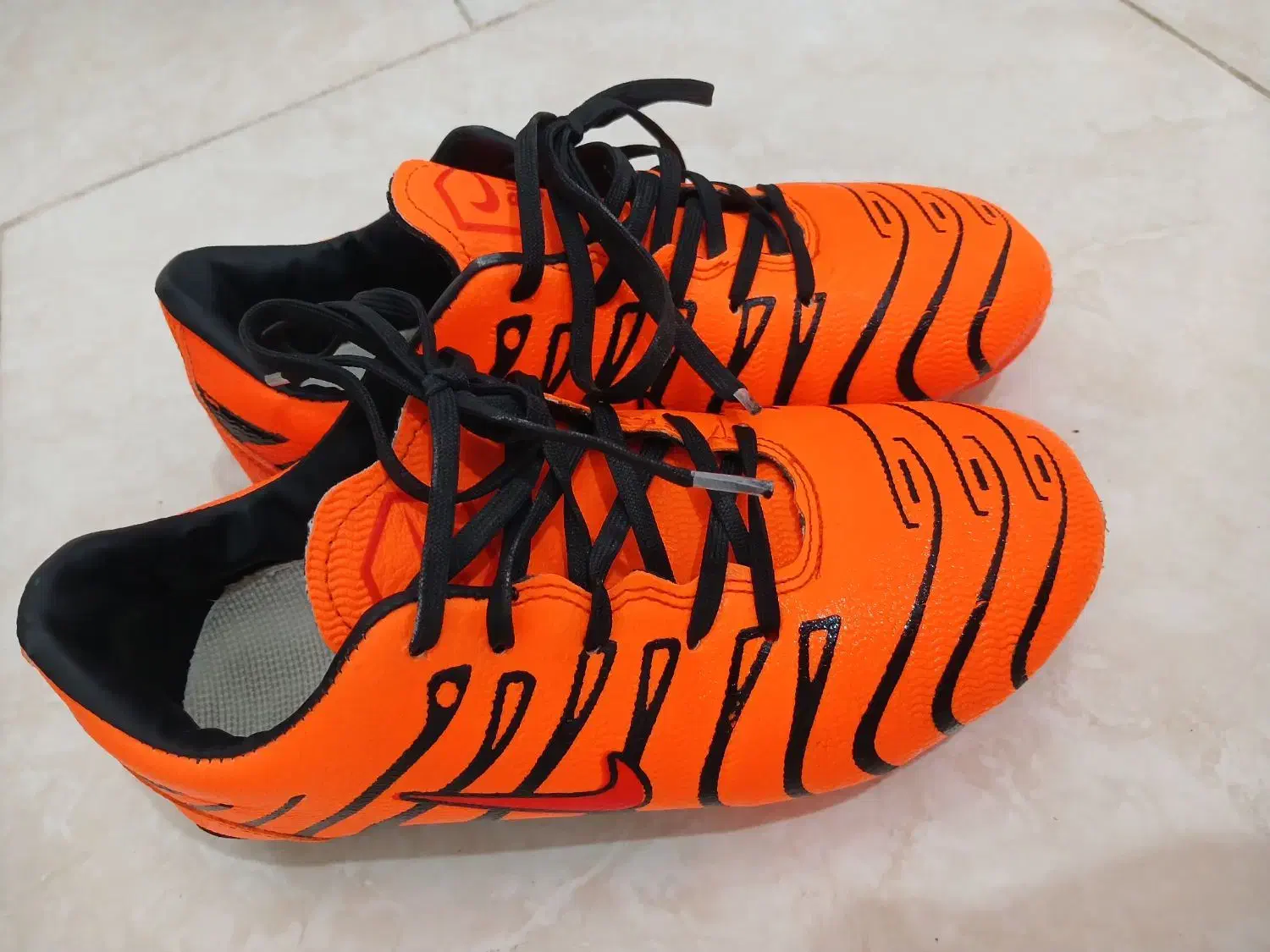 کفش فوتبال|کیف، کفش، کمربند|بندر کنگان, |دیوار