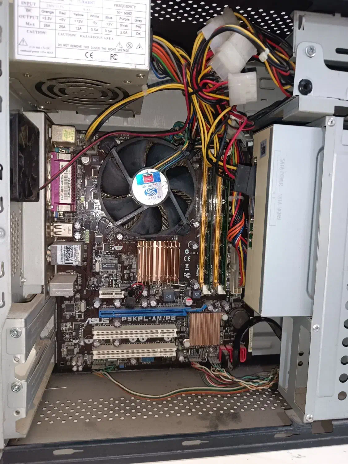 کیس|رایانه رومیزی|کرج, حصارک پایین|دیوار