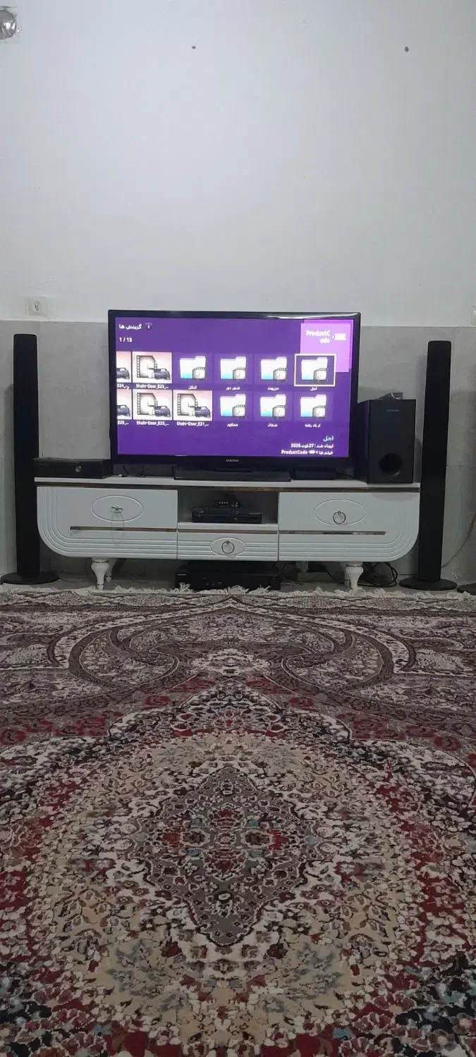 تلویزیون ۴۳سامسونگ ال ای دی قدیم|تلویزیون و پروژکتور|سبزوار, هویزه|دیوار