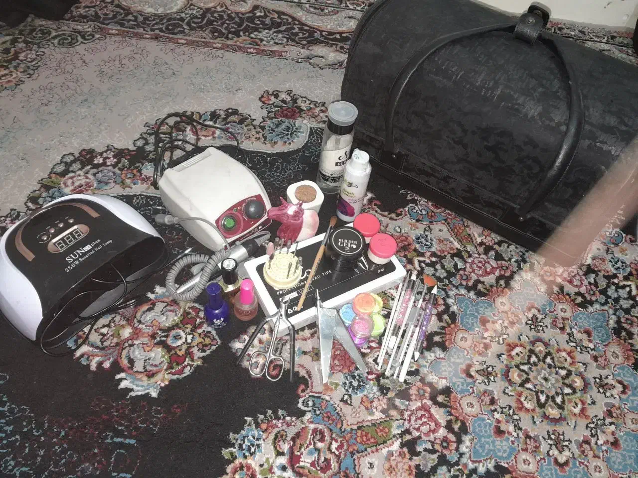 لوازم ناخن کاری در حد نو|آرایشی، بهداشتی، درمانی|قرچک, داوود آباد|دیوار