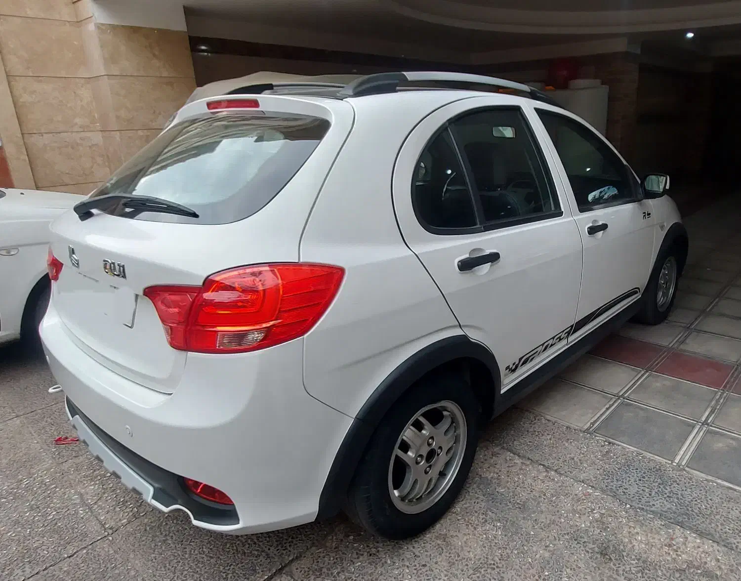 کوییک R 1400 سفید مشکی|خودرو سواری و وانت|اسلامشهر, شهرک واوان|دیوار