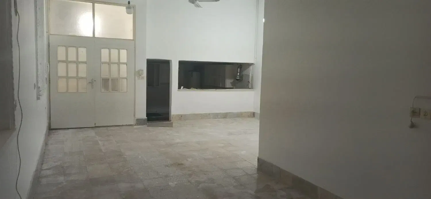 اجاره|اجارهٔ خانه و ویلا|قم, چهل درخت‎|دیوار