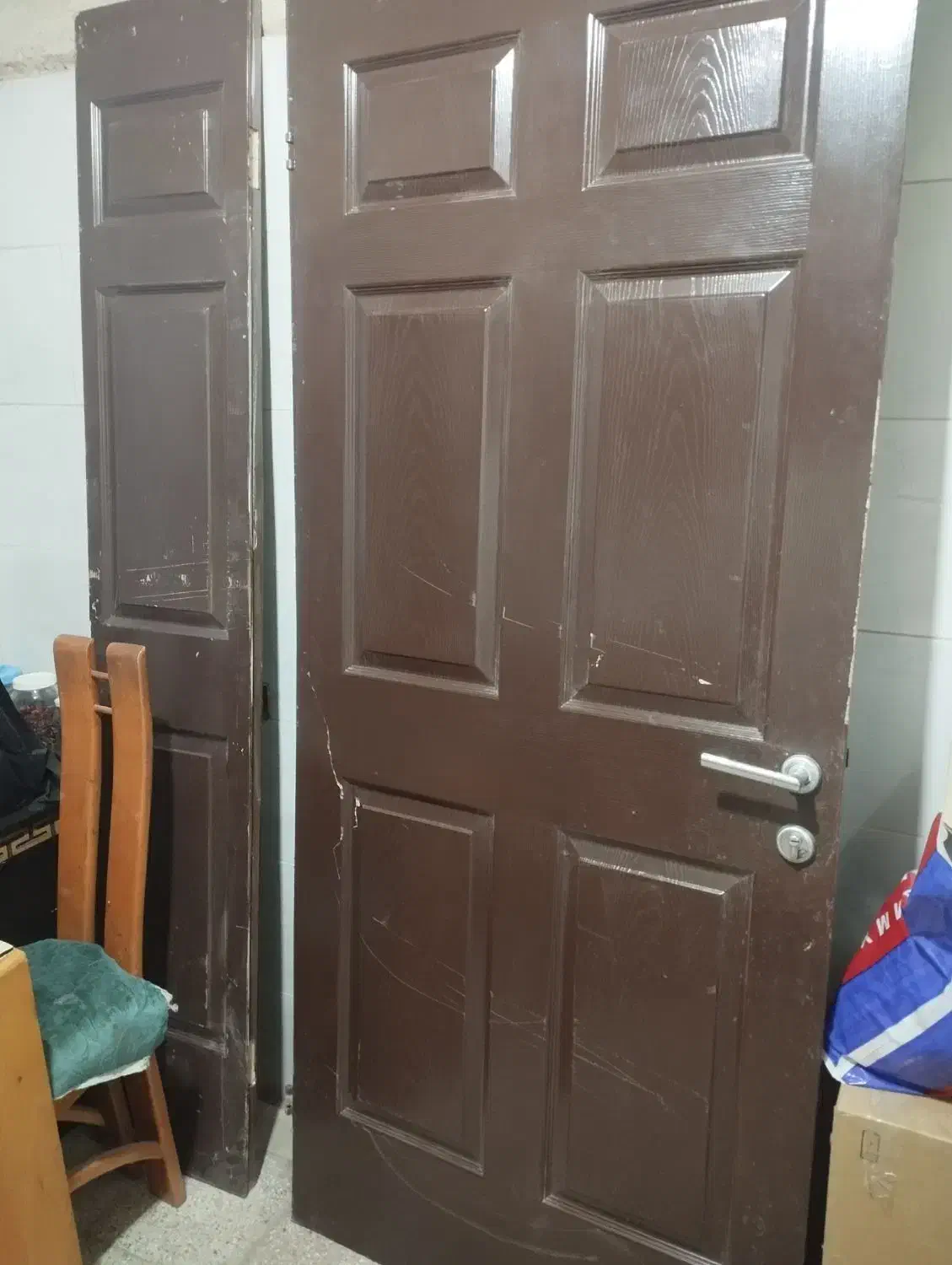 درب چوبی|مصالح و تجهیزات ساختمان|بومهن, |دیوار