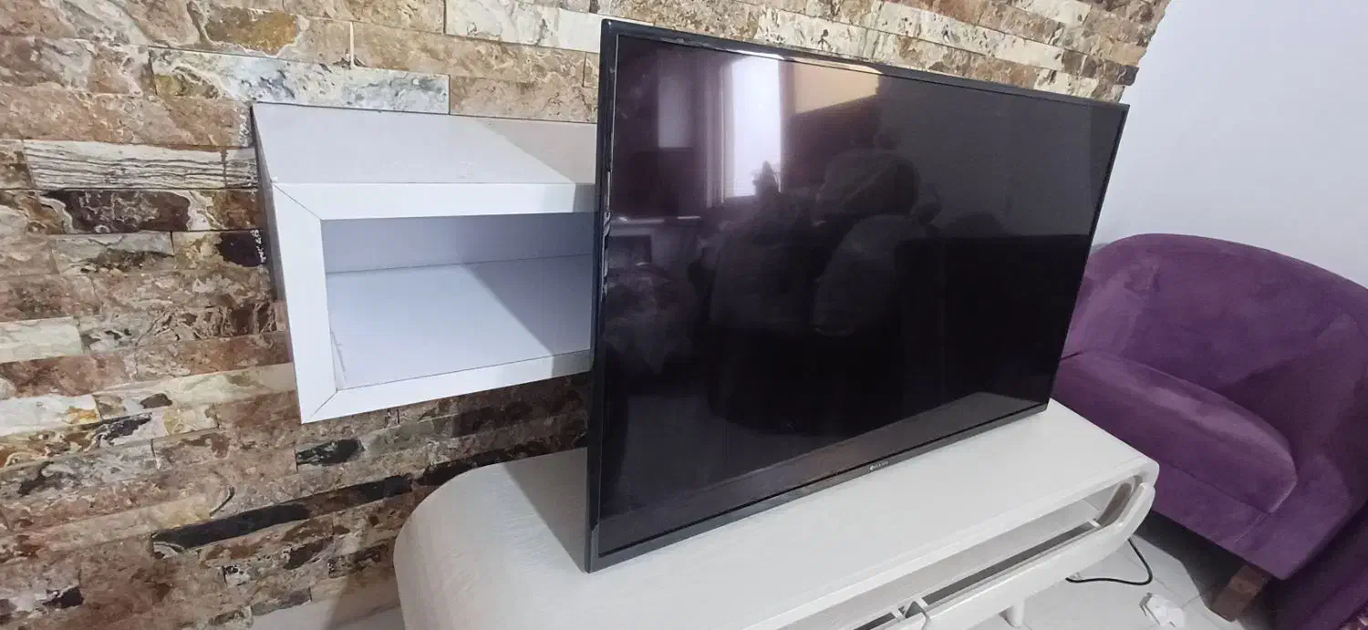 تلوزیون کاملا سالم|تلویزیون و پروژکتور|رودسر, |دیوار