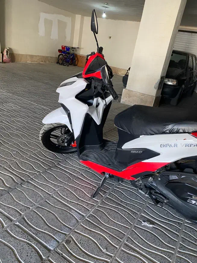 موتور کلیک مدل ۱۴۰۳|موتورسیکلت|سیرجان, |دیوار