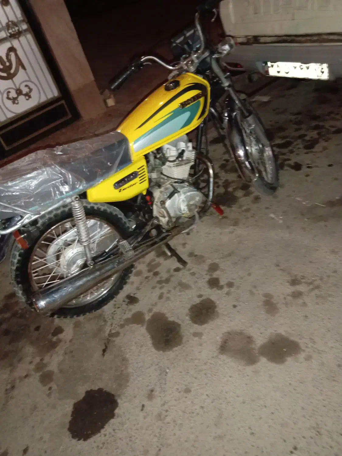 لوازم موتور|قطعات یدکی و لوازم جانبی|قم, ولیعصر|دیوار