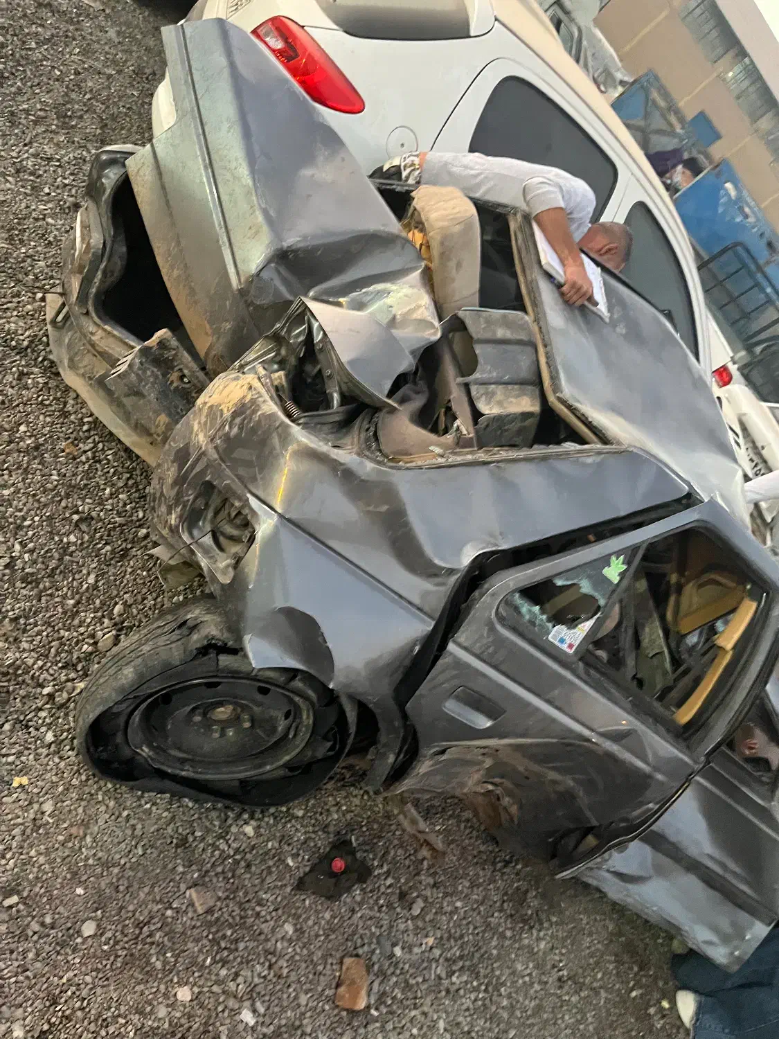 پژو ۴۰۵تصادفی|خودرو سواری و وانت|تهران, اتابک|دیوار