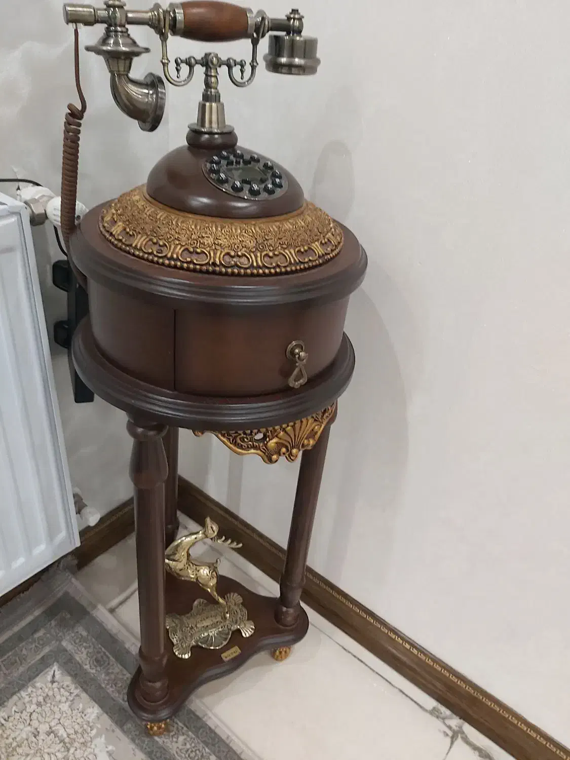 تلفن کنار سالنی نو برند والتر|میز تلفن|کرج, شاهینویلا|دیوار