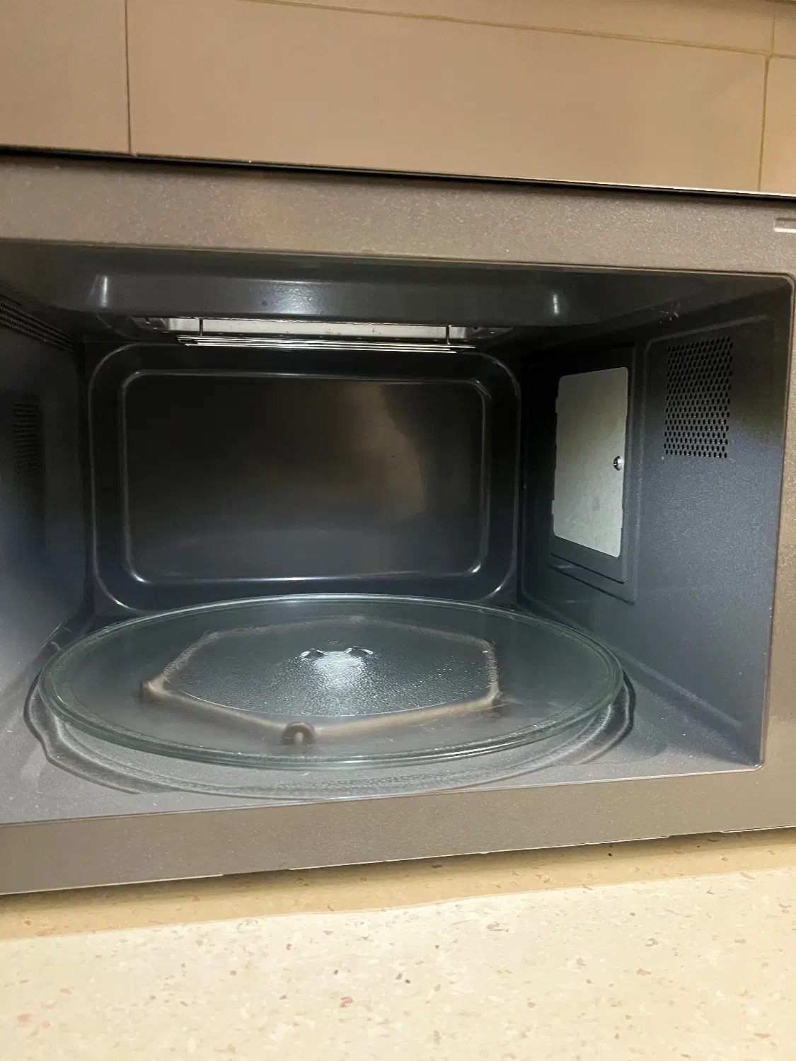 مایکروفر الجی سالم و تمیز|اجاق گاز و لوازم برقی پخت‌وپز|تهران, سهروردی|دیوار