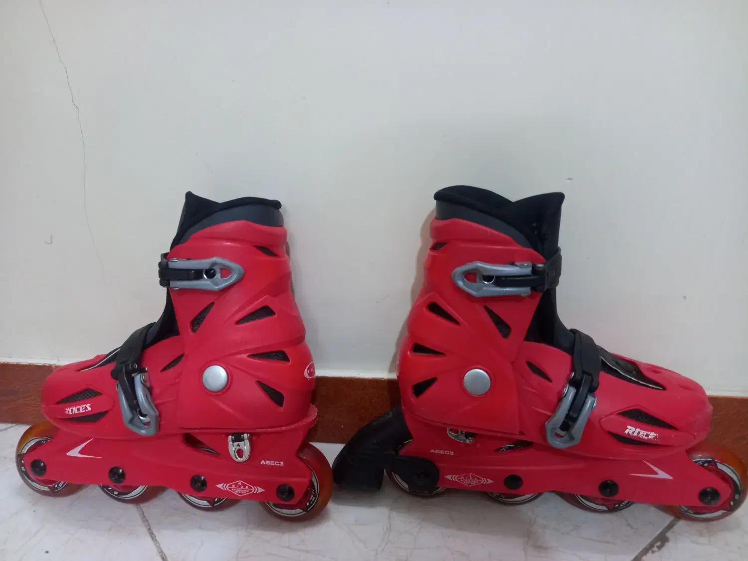 کفش اسکیت برند اورلاندو|دوچرخه، اسکیت، اسکوتر|تهران, وحیدیه|دیوار