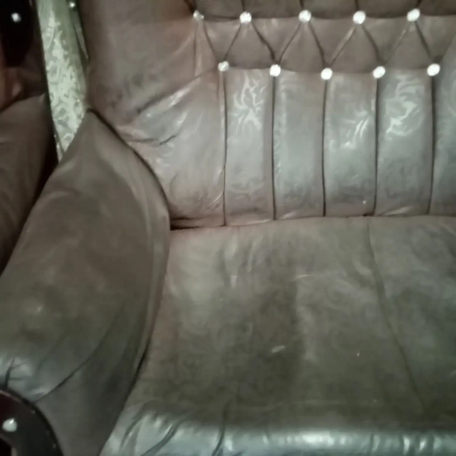 مبل دونفره رایگان|مبلمان خانگی و میز عسلی|قم, شاه سید علی|دیوار