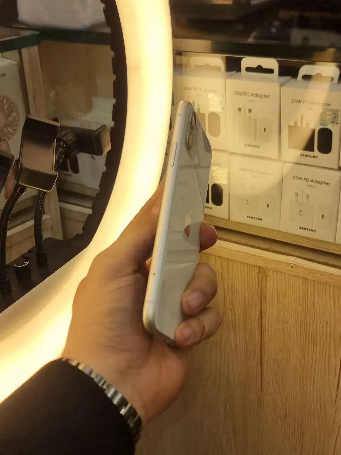 ایفون ۱۱ نرمال ۲۵۶ گیگ ، iphone 11 normal 256g|موبایل|تهران, پونک|دیوار