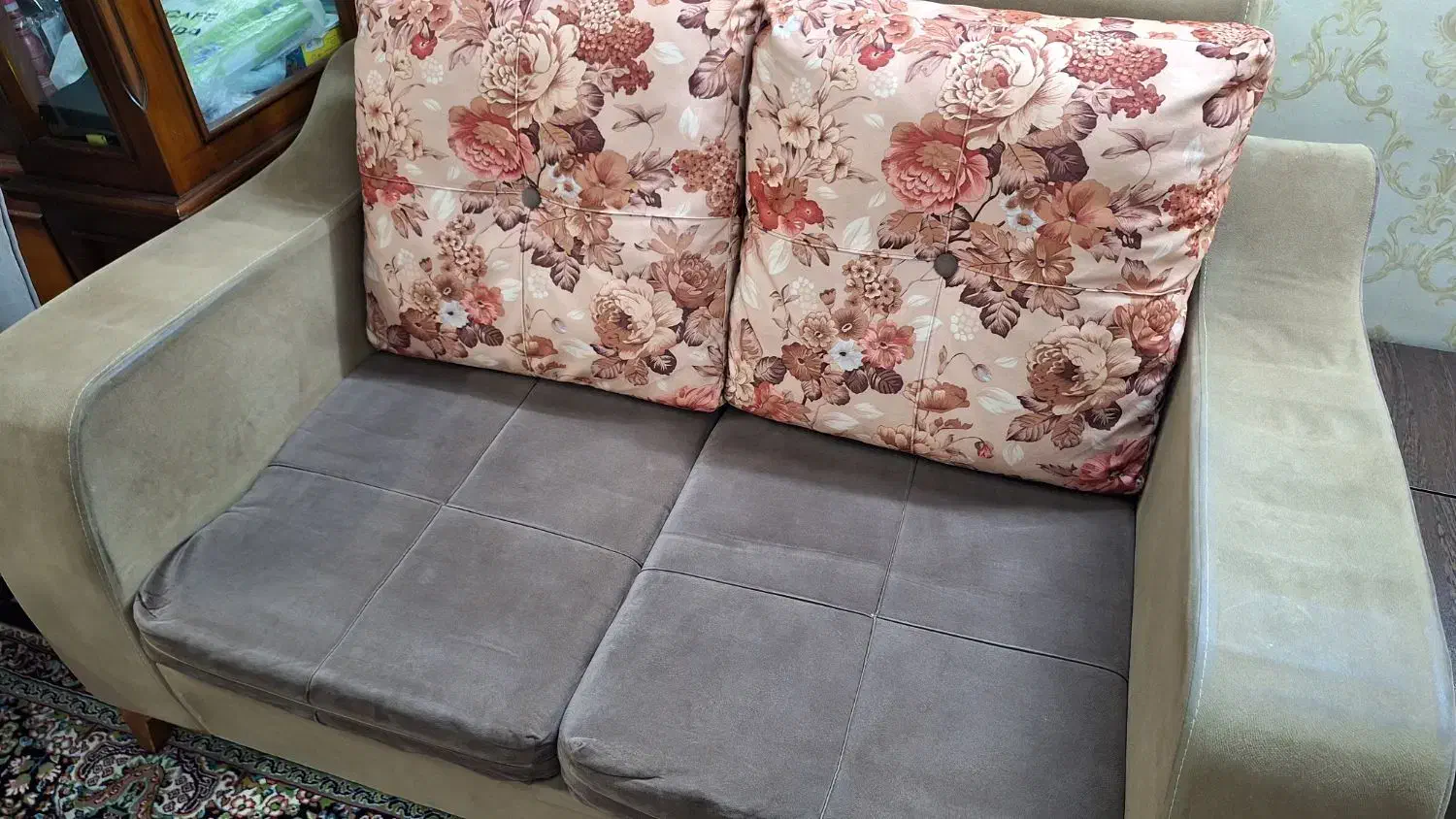 مبل راحتی هفت نفره|مبلمان خانگی و میز عسلی|تهران, هاشم‌آباد|دیوار