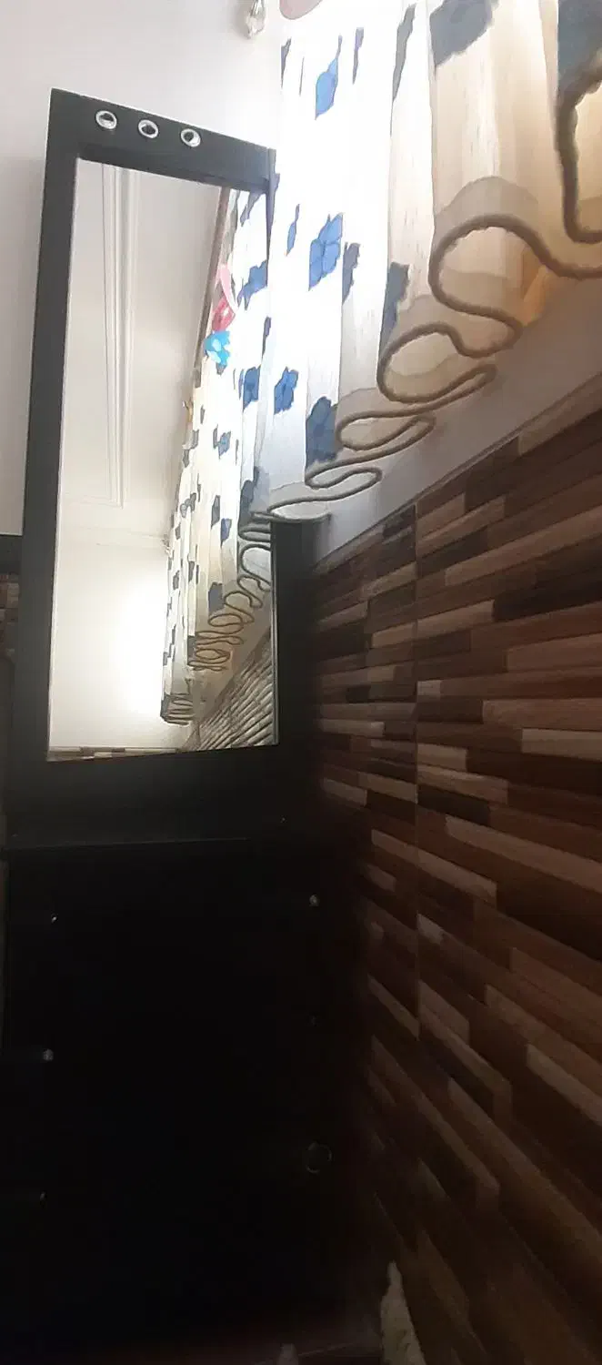 میز ارایش|بوفه، ویترین، کنسول|یزد, |دیوار