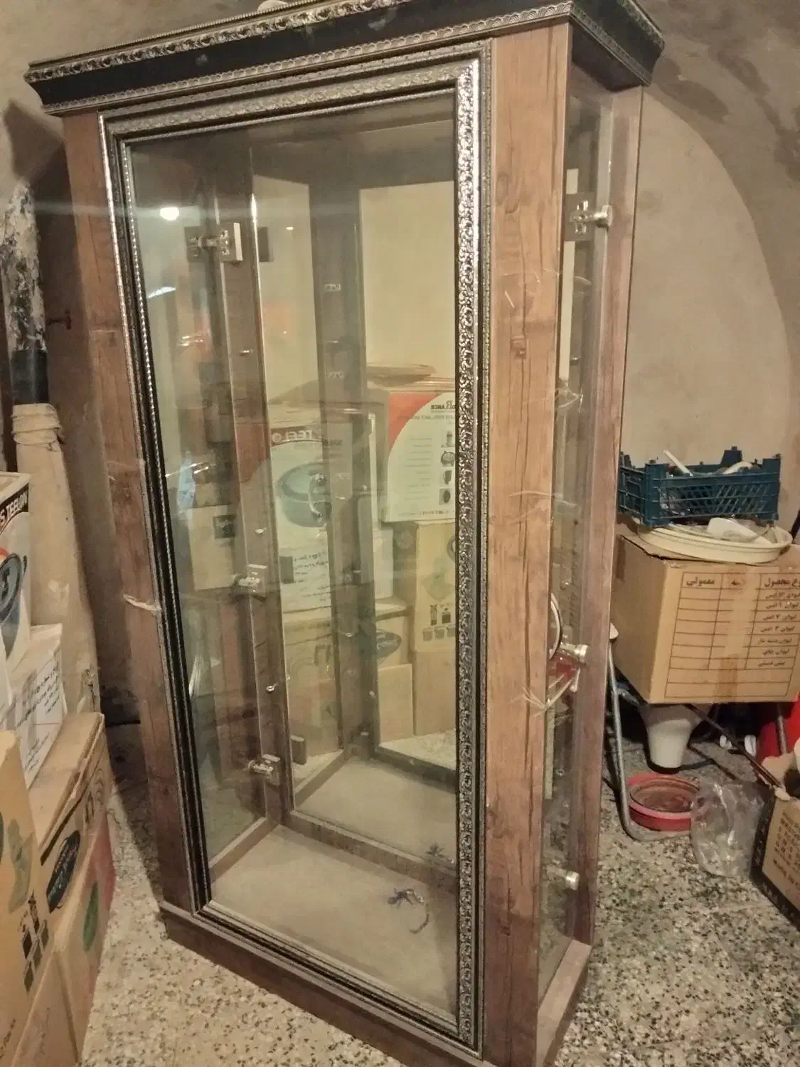 ویترین در حد نو|بوفه، ویترین، کنسول|داران, |دیوار