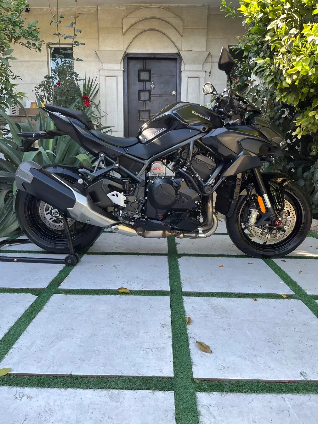 کاوازاکی zh2|موتورسیکلت|ایلام, |دیوار