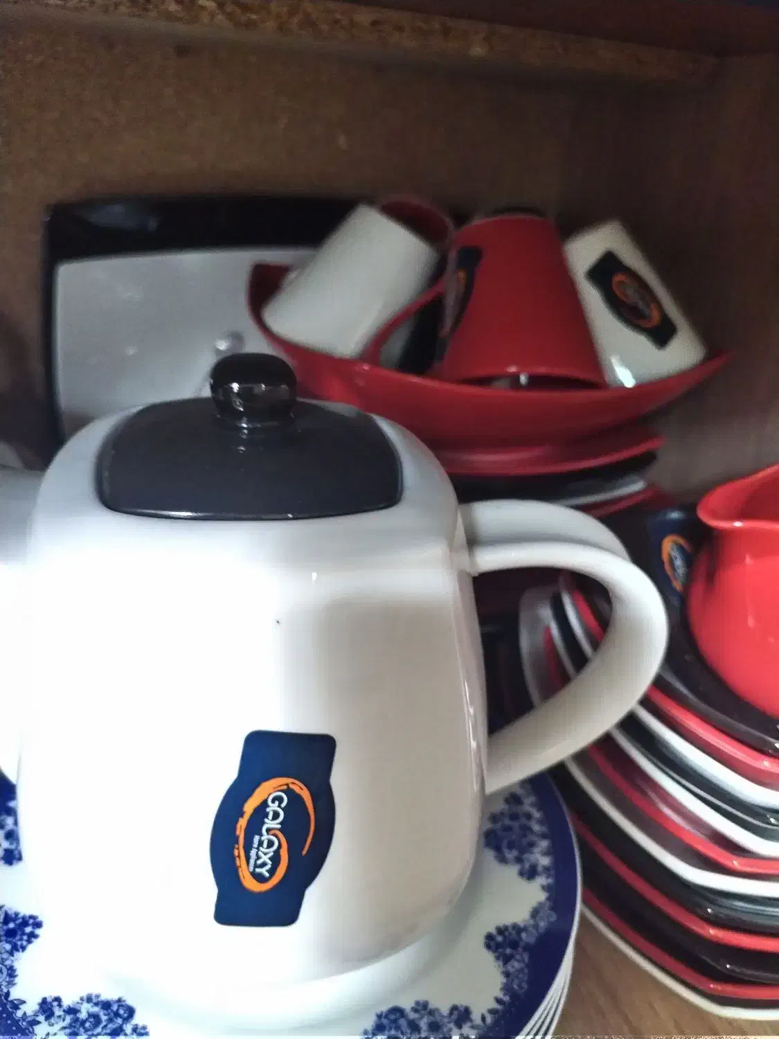 سرویس 48پارچه|ظروف سرو و پذیرایی|تربت‌حیدریه, منصوریه|دیوار