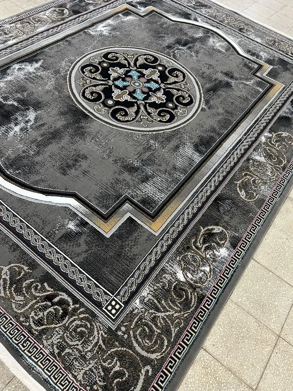 فرش لیلیوم کیفیت بالاا وطرحهایی زیبا و فوق العاده|فرش|کرمان, |دیوار