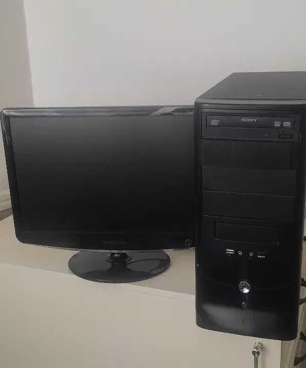 کامپیوتر|رایانه رومیزی|هشتگرد, شهرک صبا سوله|دیوار