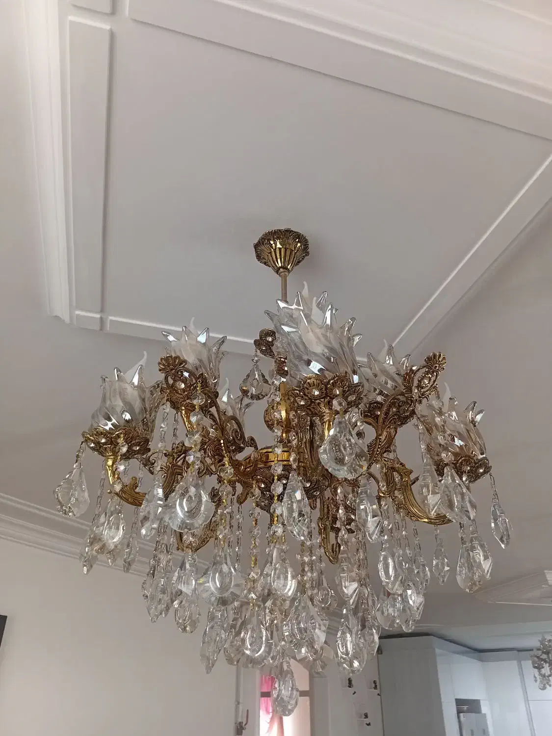 لوستر برنز ده شاخه|لوستر و چراغ آویز|همدان, |دیوار