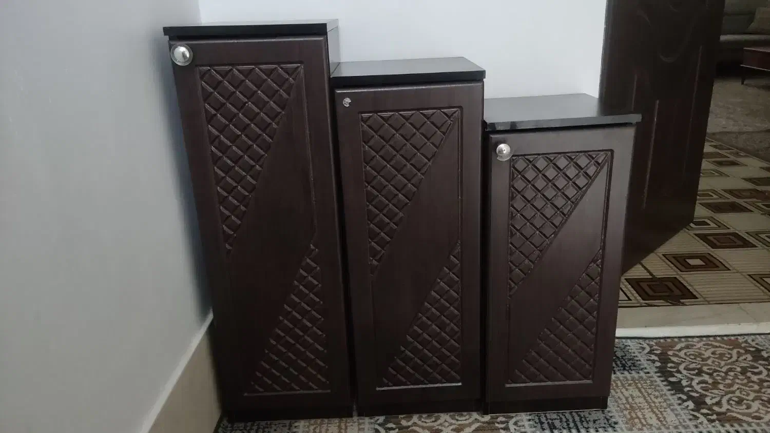 جاکفشی سالم و آینه و کنسول سالم|جاکفشی، کمد، دراور|کرمانشاه, |دیوار