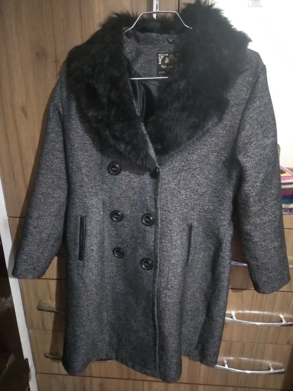 پالتو|لباس|همدان, |دیوار