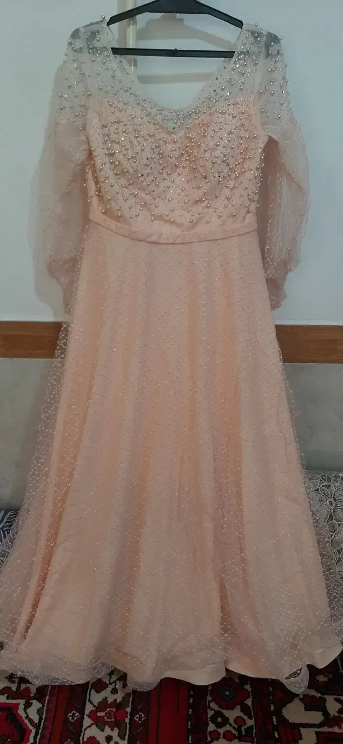 لباس مجلسی|لباس|تبریز, |دیوار