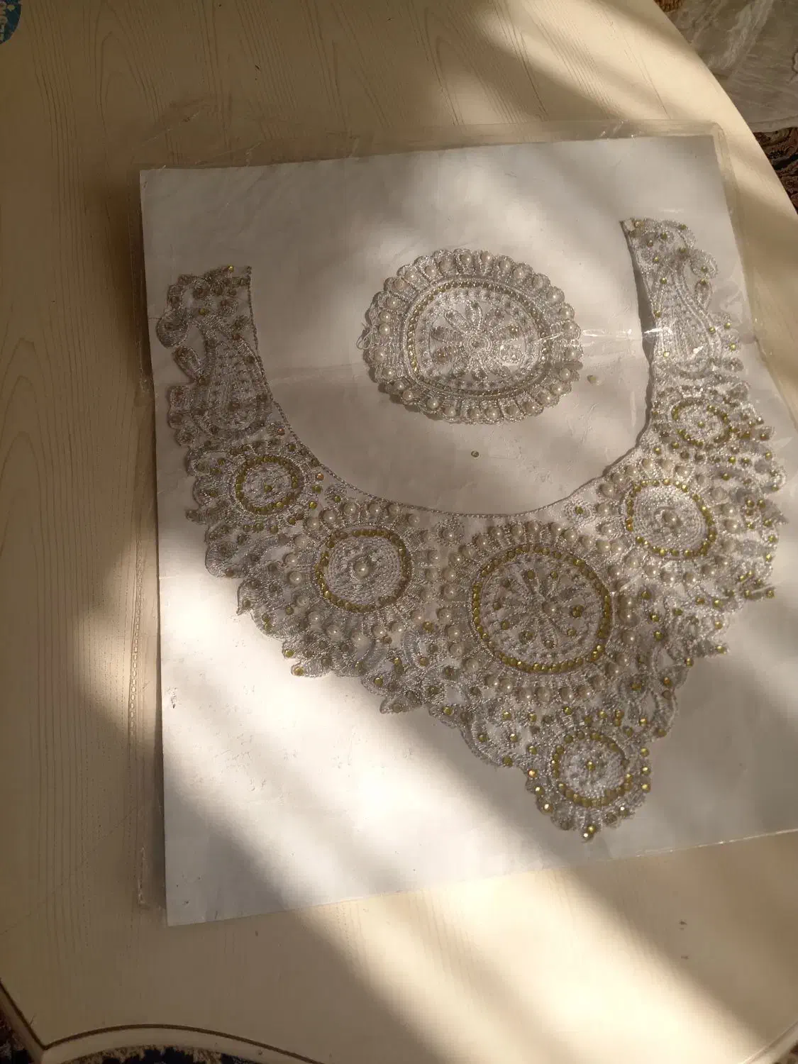 پنل و مروارید دوزی یقه|لوازم خیاطی و بافتنی|مشهد, طلاب|دیوار